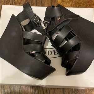 Steve Madden Bessa Wedge